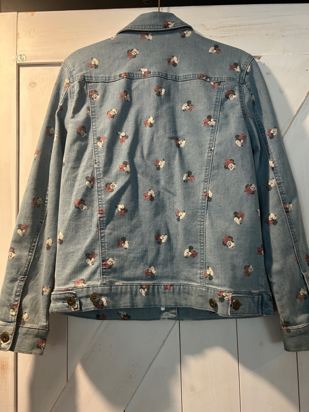 Disney Rare Light Blue Denim Jacket with Minnie Character Print XS - Picture 4 of 4